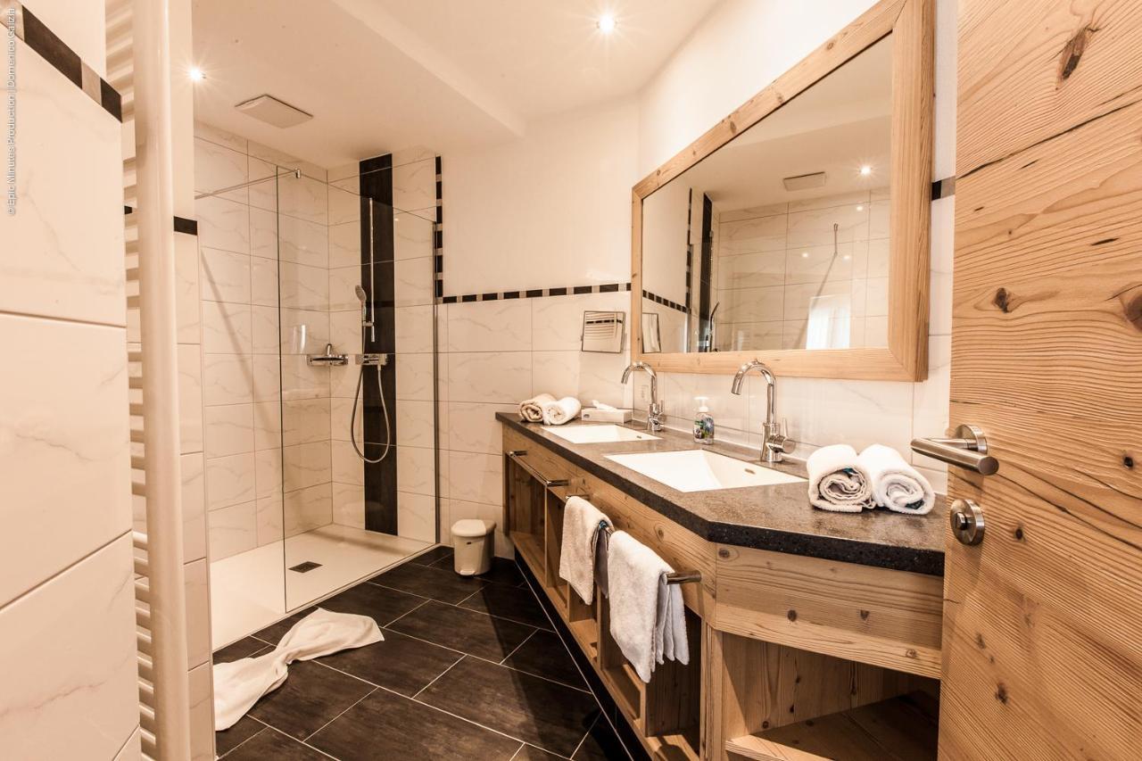 Schoenblick Appartements ทักซ์ ภายนอก รูปภาพ
