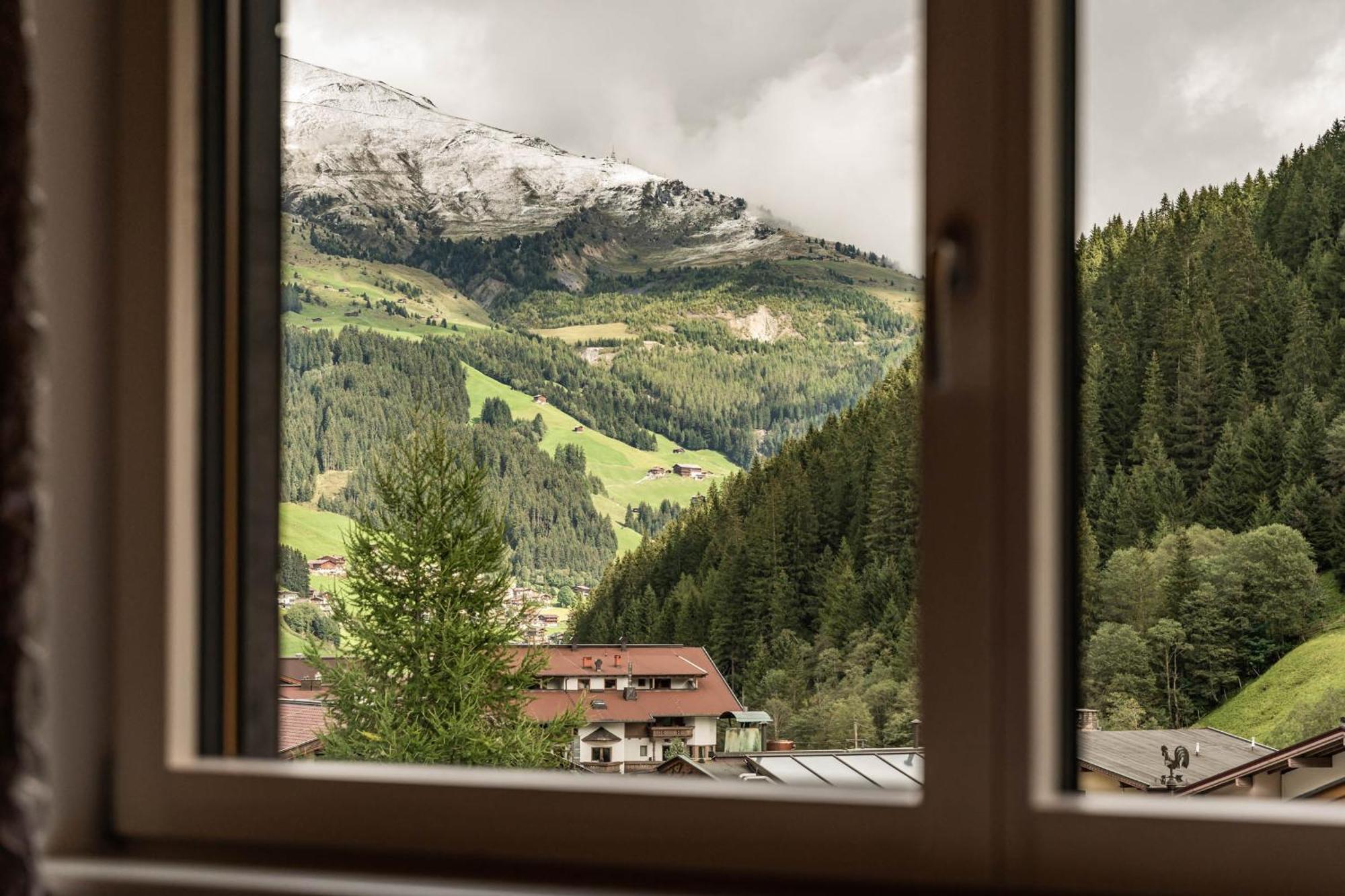 Schoenblick Appartements ทักซ์ ภายนอก รูปภาพ