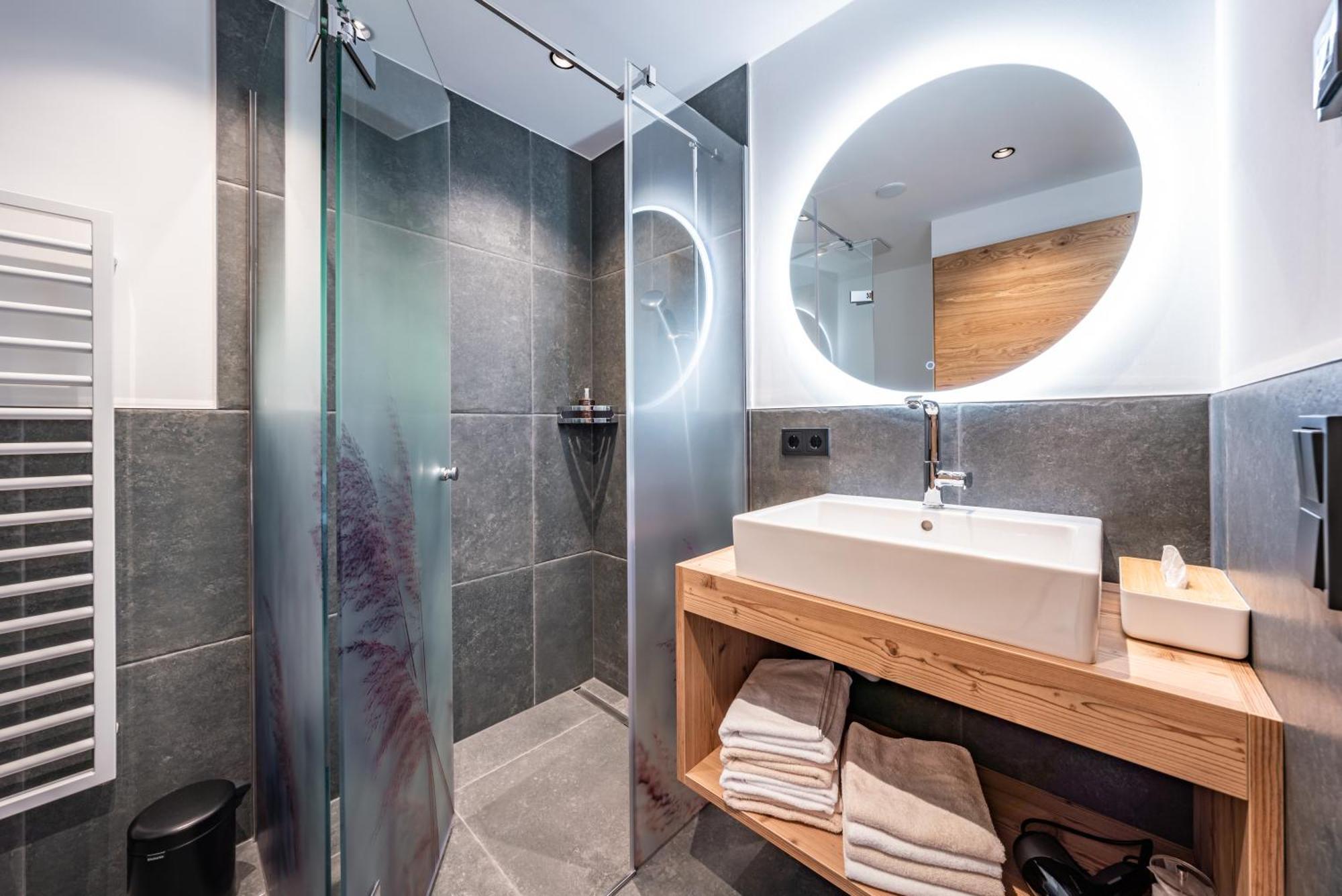Schoenblick Appartements ทักซ์ ห้อง รูปภาพ